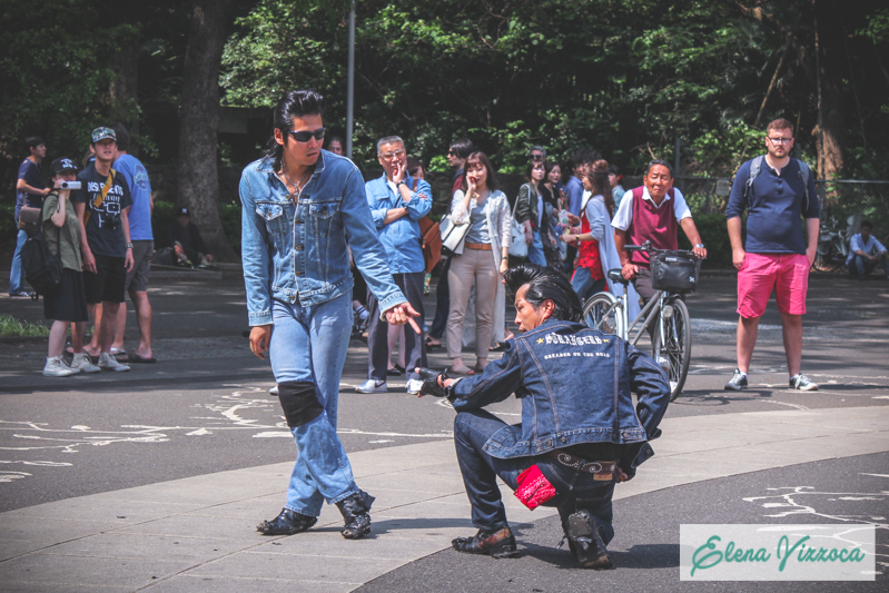 Rockabilly durante la loro esibizione