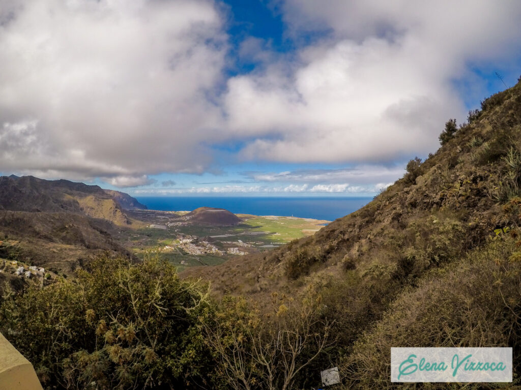 Vista panoramica della costa nord-ovest di Tenerife