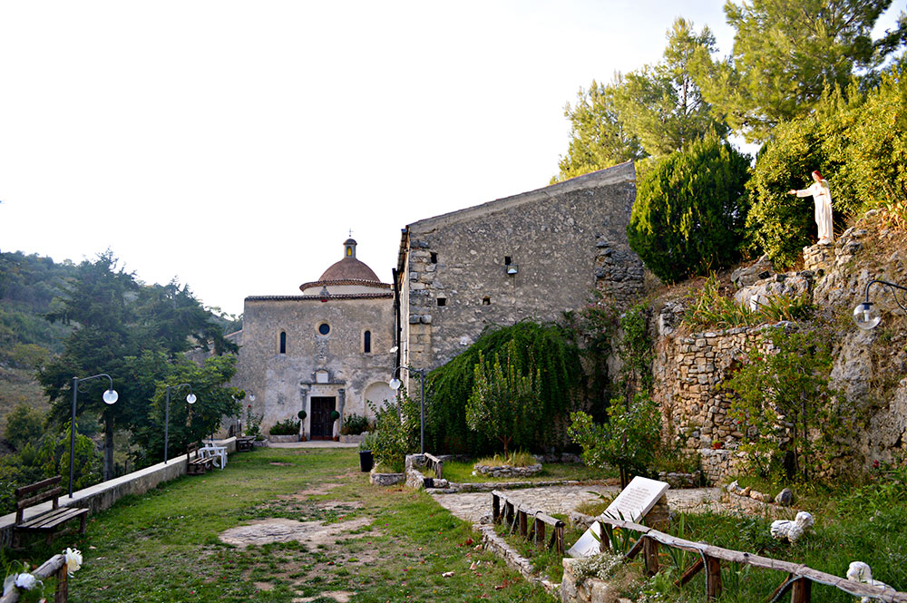 hiesa di Santa Maria Pura