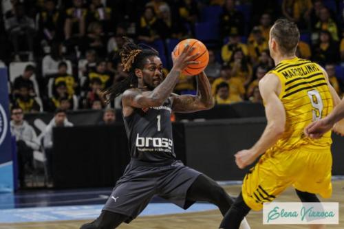 Iberostar Tenerife vs Brose Bamberg 82 - 64