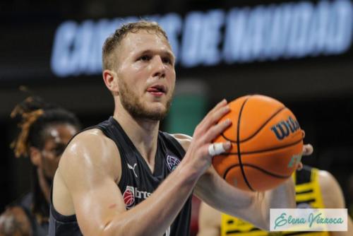 Iberostar Tenerife vs Brose Bamberg 82 - 64